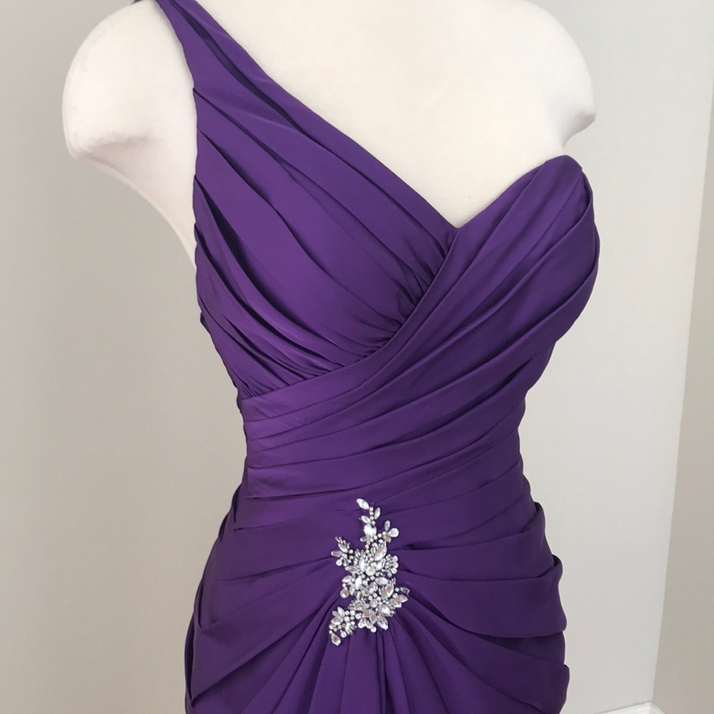Val Stefani Purple one shoulder dress